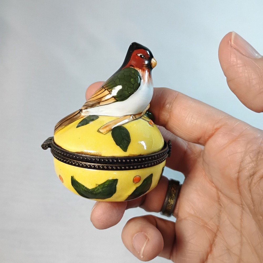 Vintage Porcelain Trinket Box Hand Painted Bird Hinged Pill Box Collectible